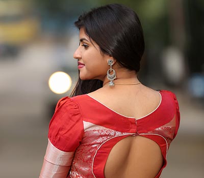 Ragalahari - More Exclusive Photos:  http://raagalahari.com/actress/11673/isha-ranganath-in-half-saree-photos.aspx  | Facebook